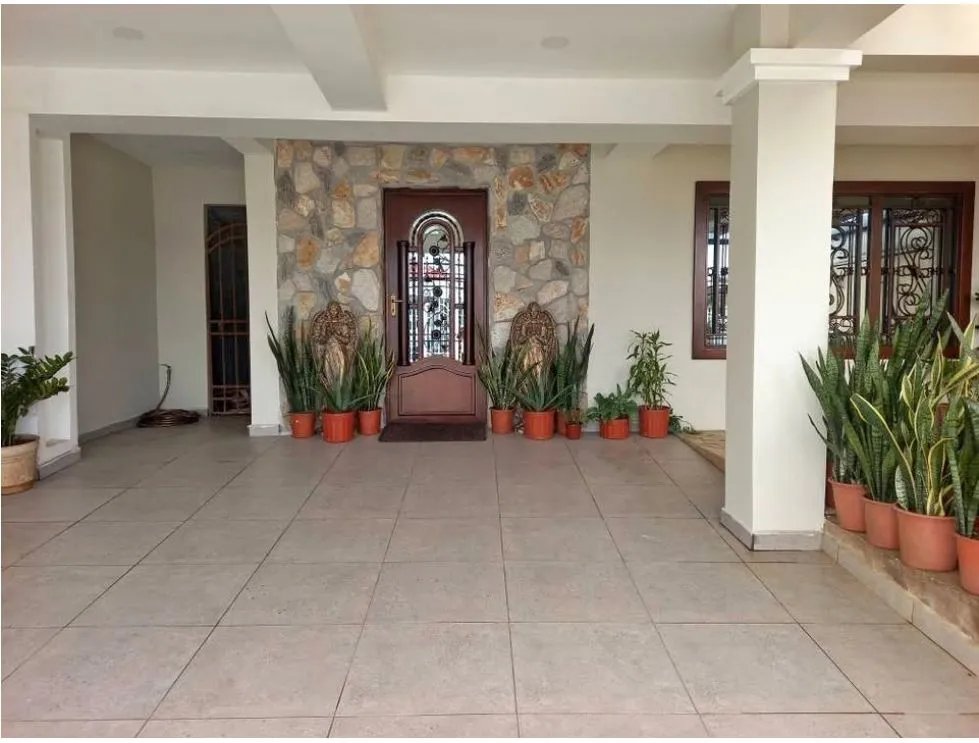 Venta de casa en Praderas de San Antonio. MY