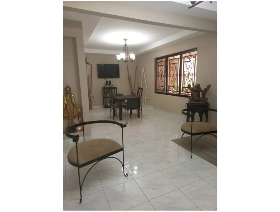 Venta de casa en Praderas de San Antonio. MY