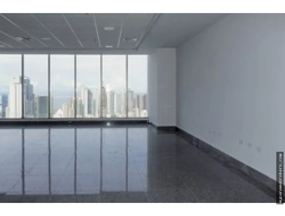 Alquiler de oficinas amobladas en Torre Bicsa, Avenida Balboa