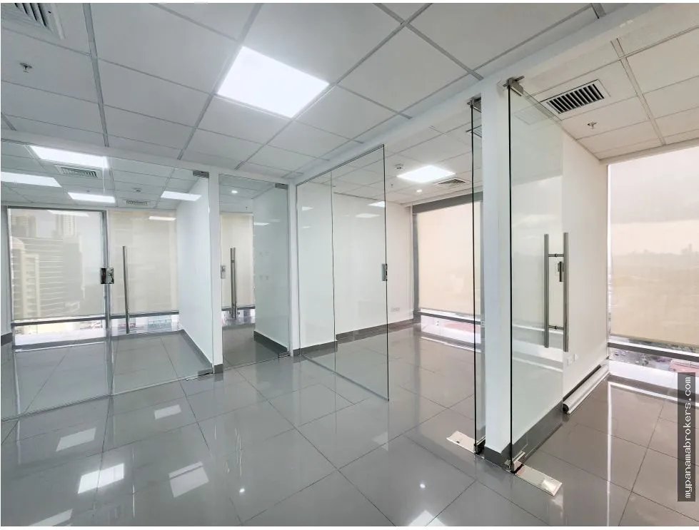 Alquiler de Oficina vacía en PH Torre Aseguradora Ancón