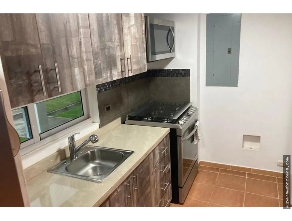 Venta de casa de playa en Villas del Decameron, Río Hato