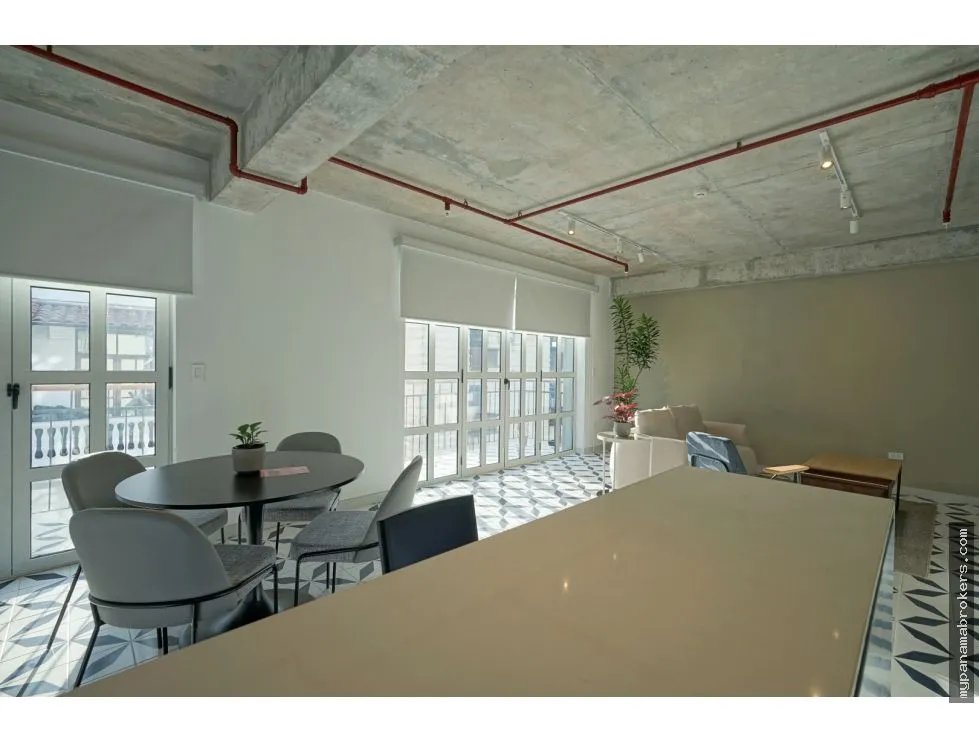 Venta de edificio con Apartamentos para airbnb, Casco Antiguo, Panamá
