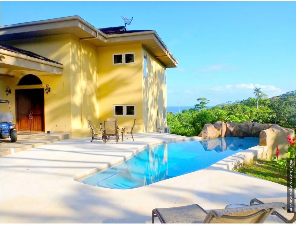 Se Vende Villa en Bocas del Toro, Panamá