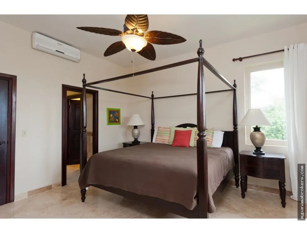 Se Vende Villa en Bocas del Toro, Panamá