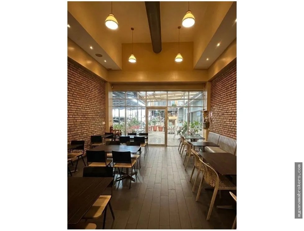 Commercial Space for Sale in Pueblo Nuevo Fully Furnished