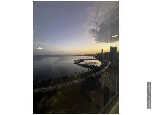 SE ALQUILA LINDO APARTAMENTO AMOBLADO EN PH YOO, AV. BALBOA