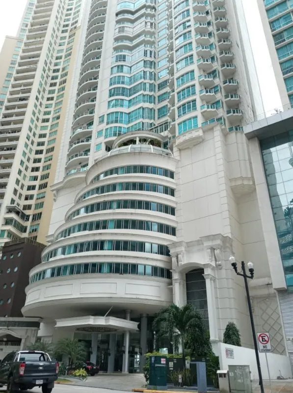 Alquiler o Venta de Apartamento Lujoso en Punta Pacífica