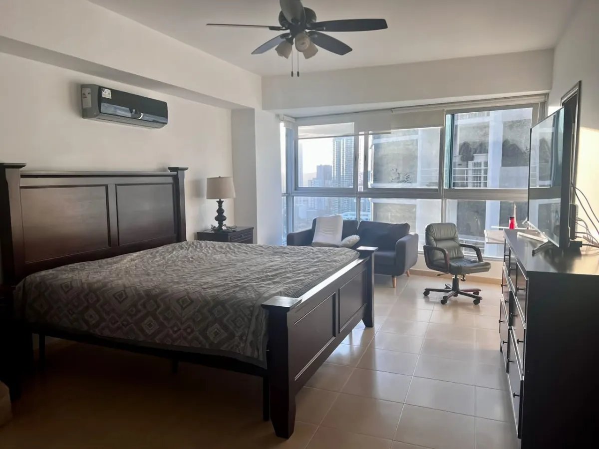 For Sale on Avenida Balboa with an Ocean View – $2,000 per m²