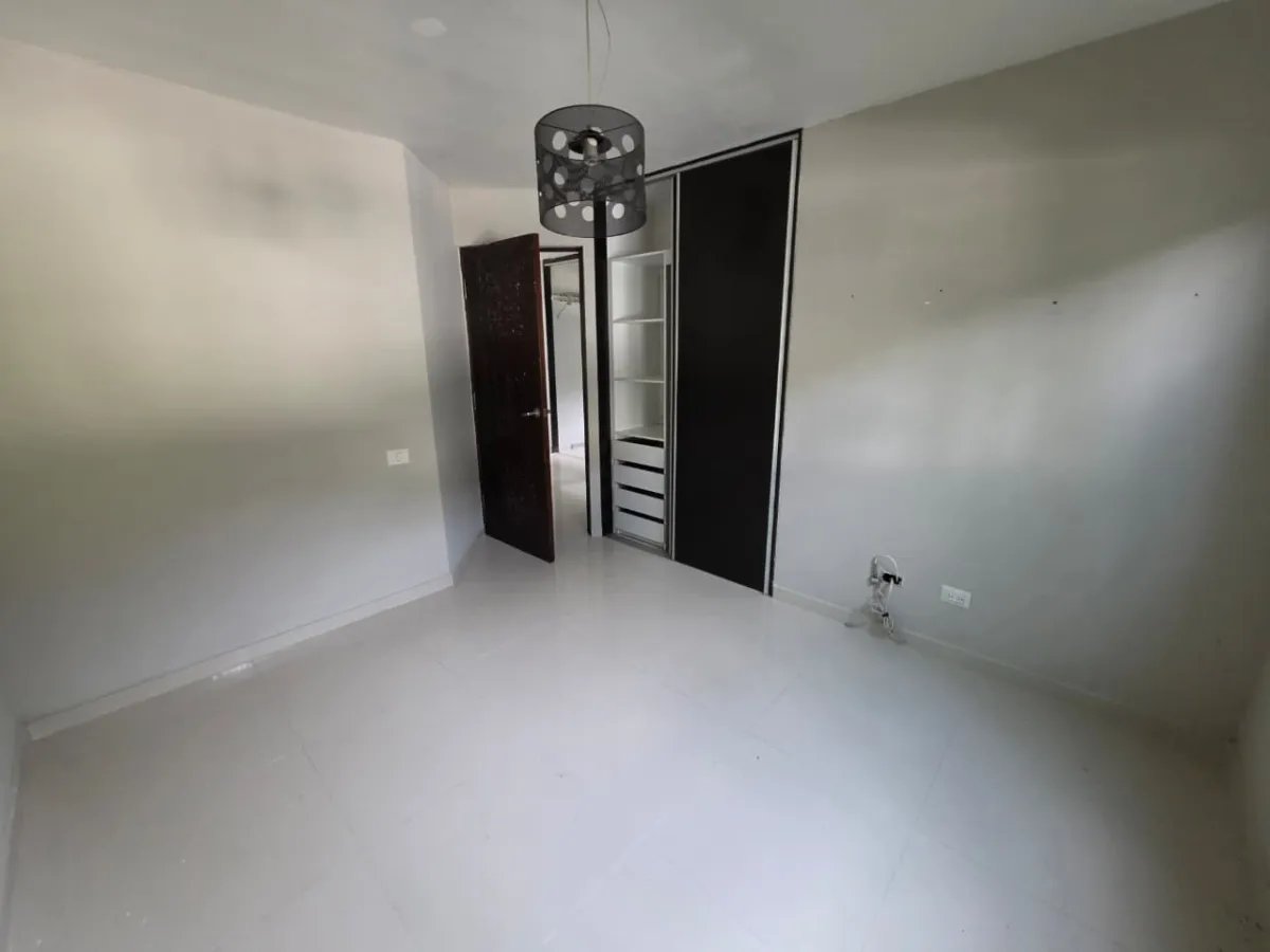 Venta de apartamento en PH Altamira Gardens, Ancón