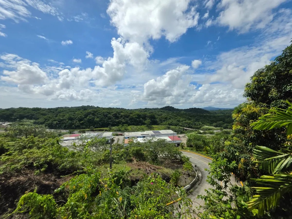 Venta de apartamento en PH Altamira Gardens, Ancón