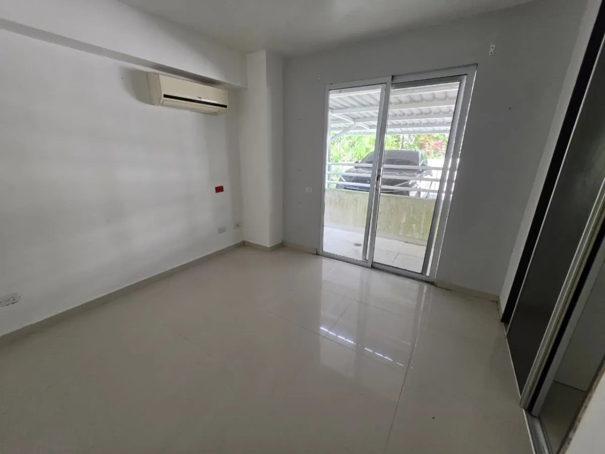 Venta de apartamento en PH Altamira Gardens, Ancón