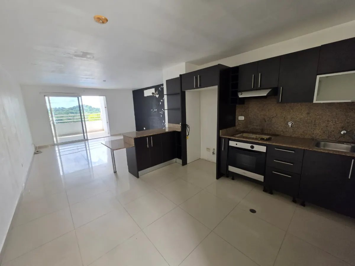 Venta de apartamento en PH Altamira Gardens
