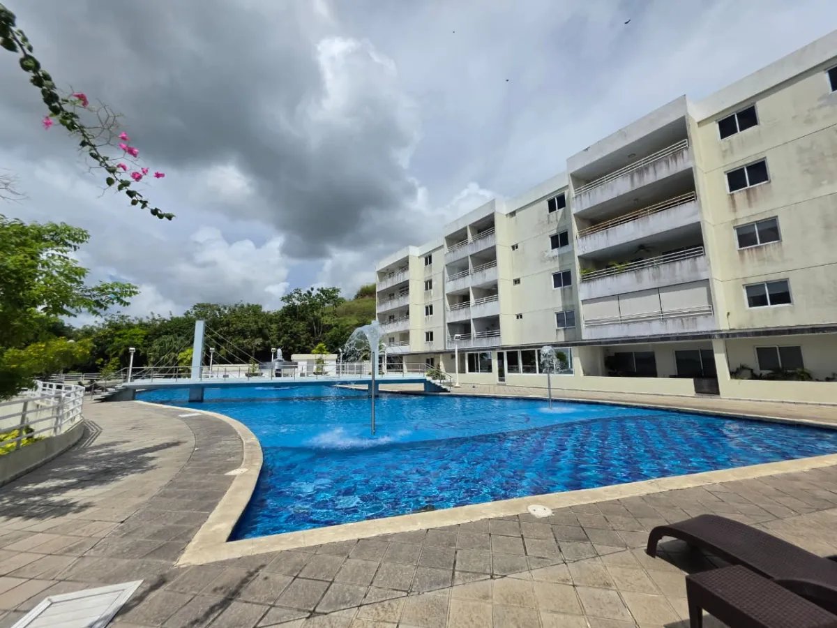 Venta de apartamento en PH Altamira Gardens