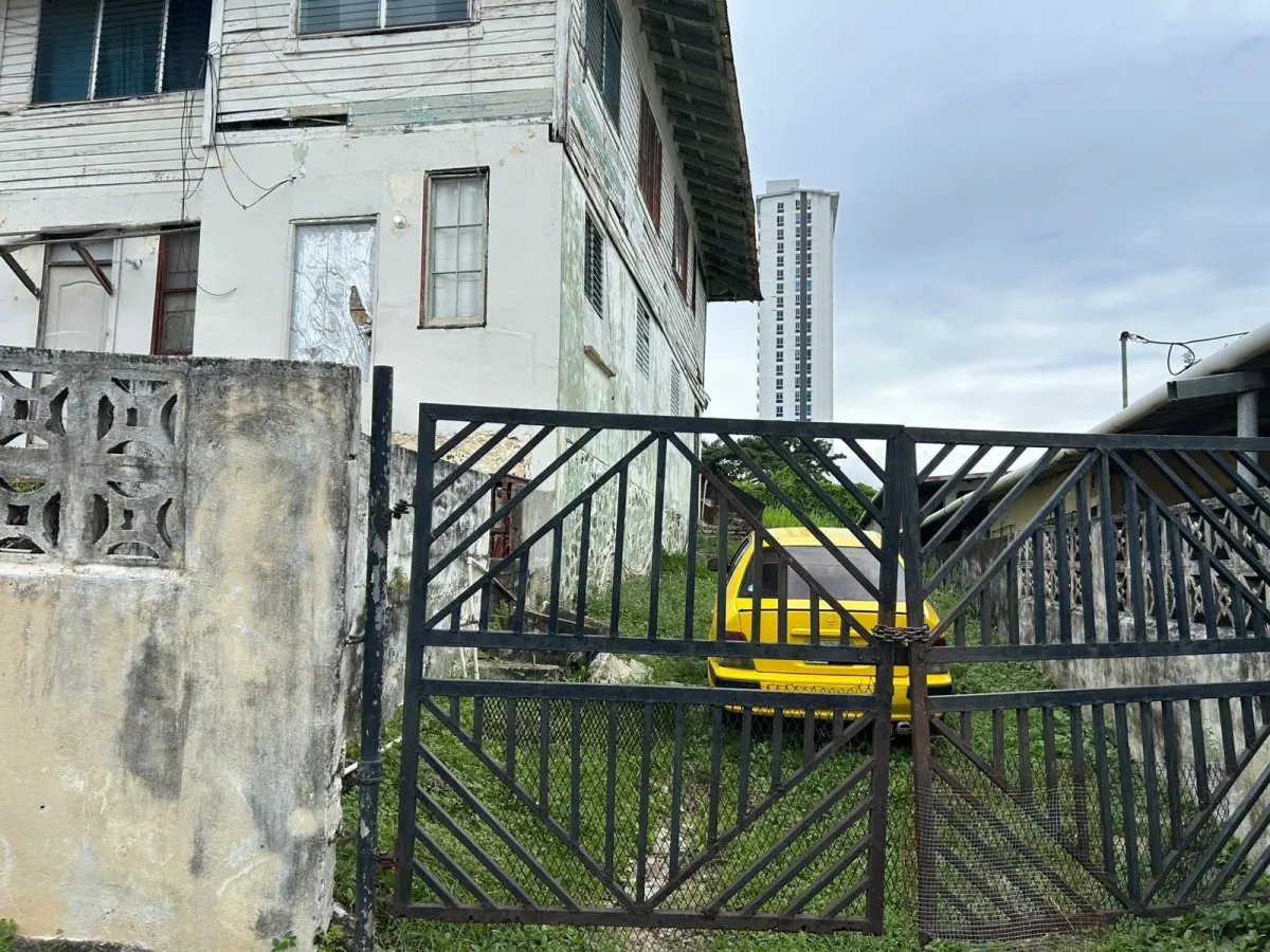 VENTA DE TERRENO EN RÍO ABAJO, ZONIFICACION 1R4/R4