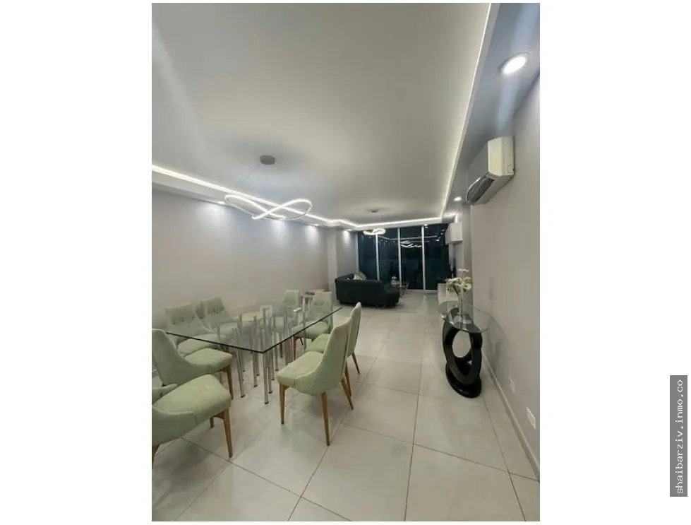 Apartment for Rent with Terrace in Marina Plaza PH - Via Israel