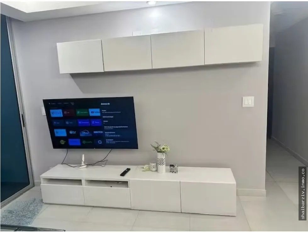 Apartment for Rent with Terrace in Marina Plaza PH - Via Israel