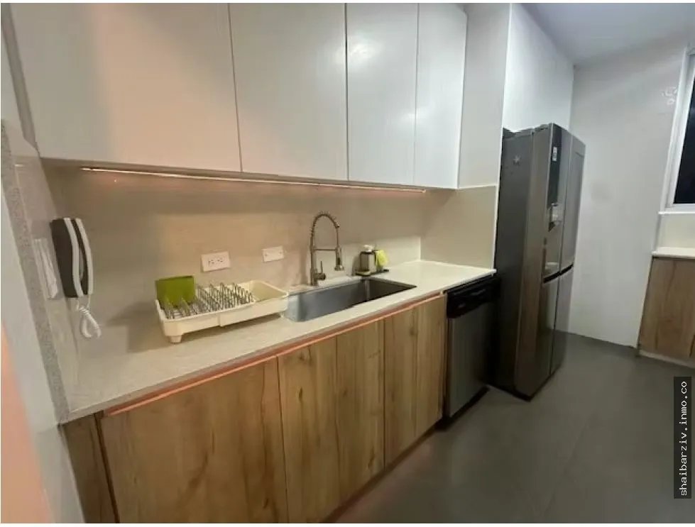 Apartment for Rent with Terrace in Marina Plaza PH - Via Israel