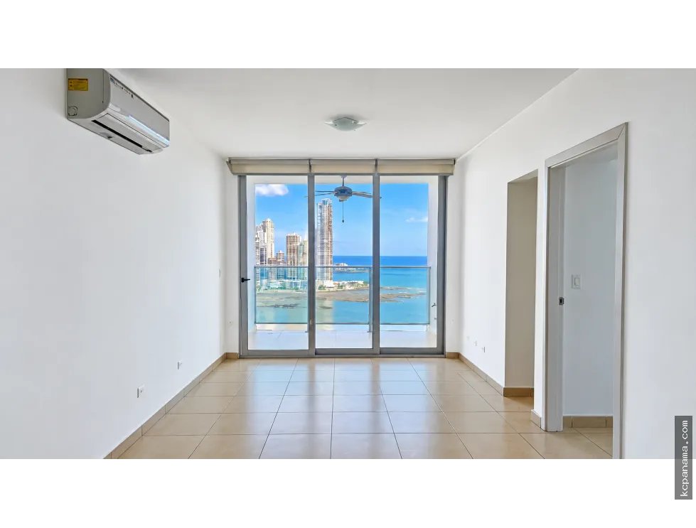 Apartment for Rent on Avenida Balboa | PH White, Ocean View