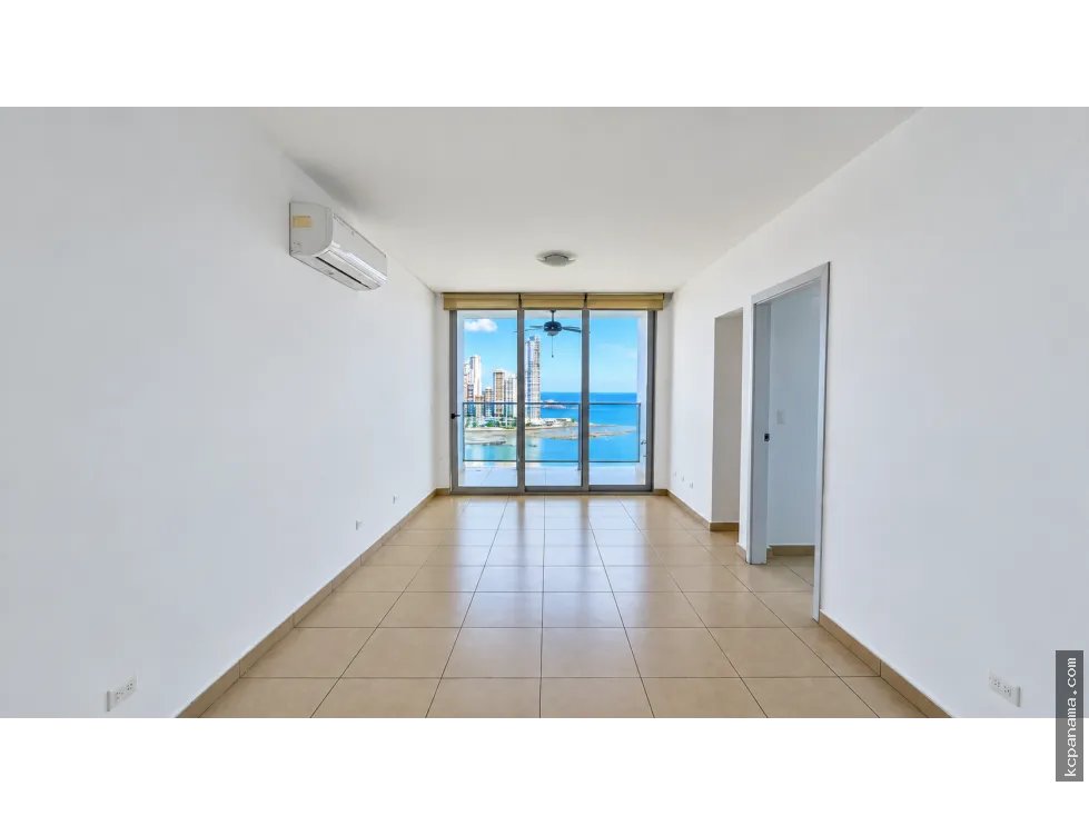 Apartment for Rent on Avenida Balboa | PH White, Ocean View