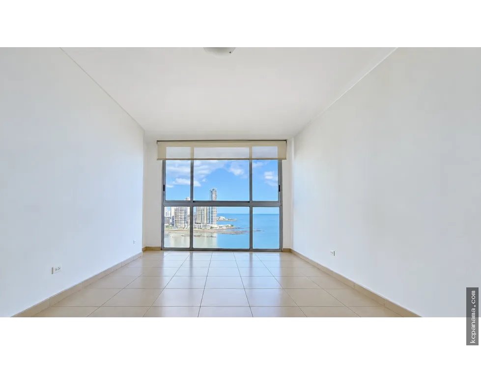 Apartment for Rent on Avenida Balboa | PH White, Ocean View