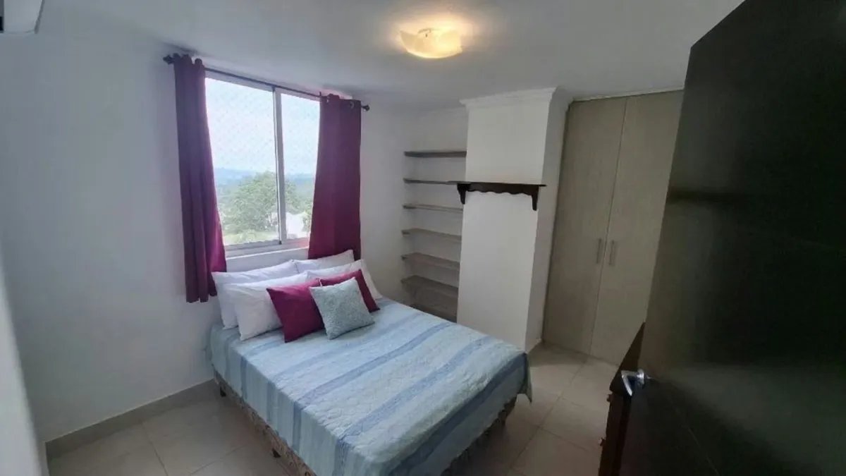 PLAZA EDISON APARTAMENTO AMOBLADO EN ALQUILER
