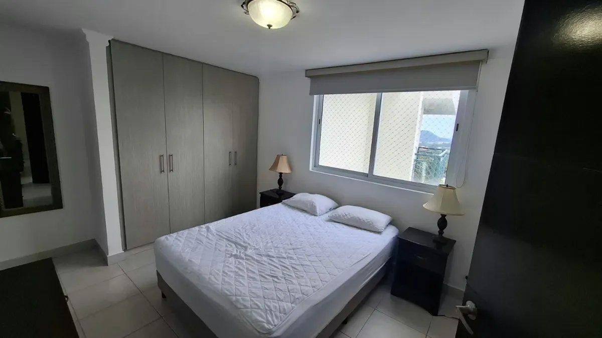 PLAZA EDISON APARTAMENTO AMOBLADO EN ALQUILER