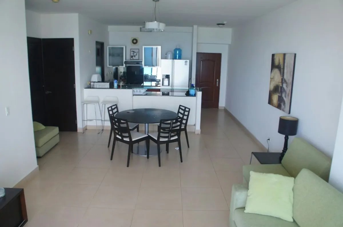 AVE. BALBOA APARTAMENTO AMOBLADO EN ALQUILER