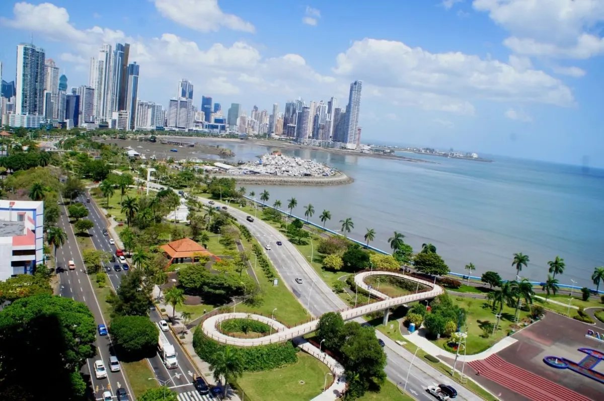 AVE. BALBOA APARTAMENTO AMOBLADO EN ALQUILER