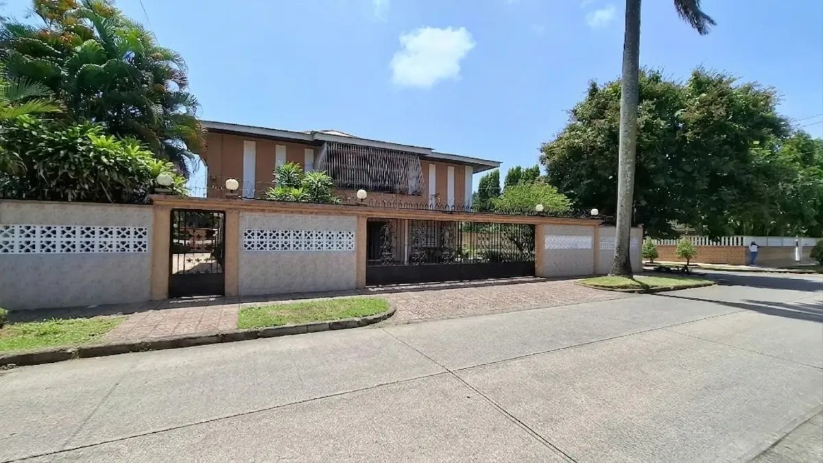 Casa à Venda em Colón