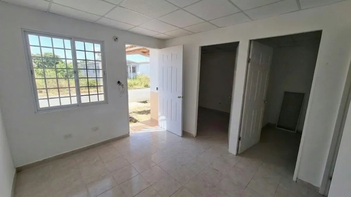 CHORRERA / LOS GAYACANES CASA EN VENTA
