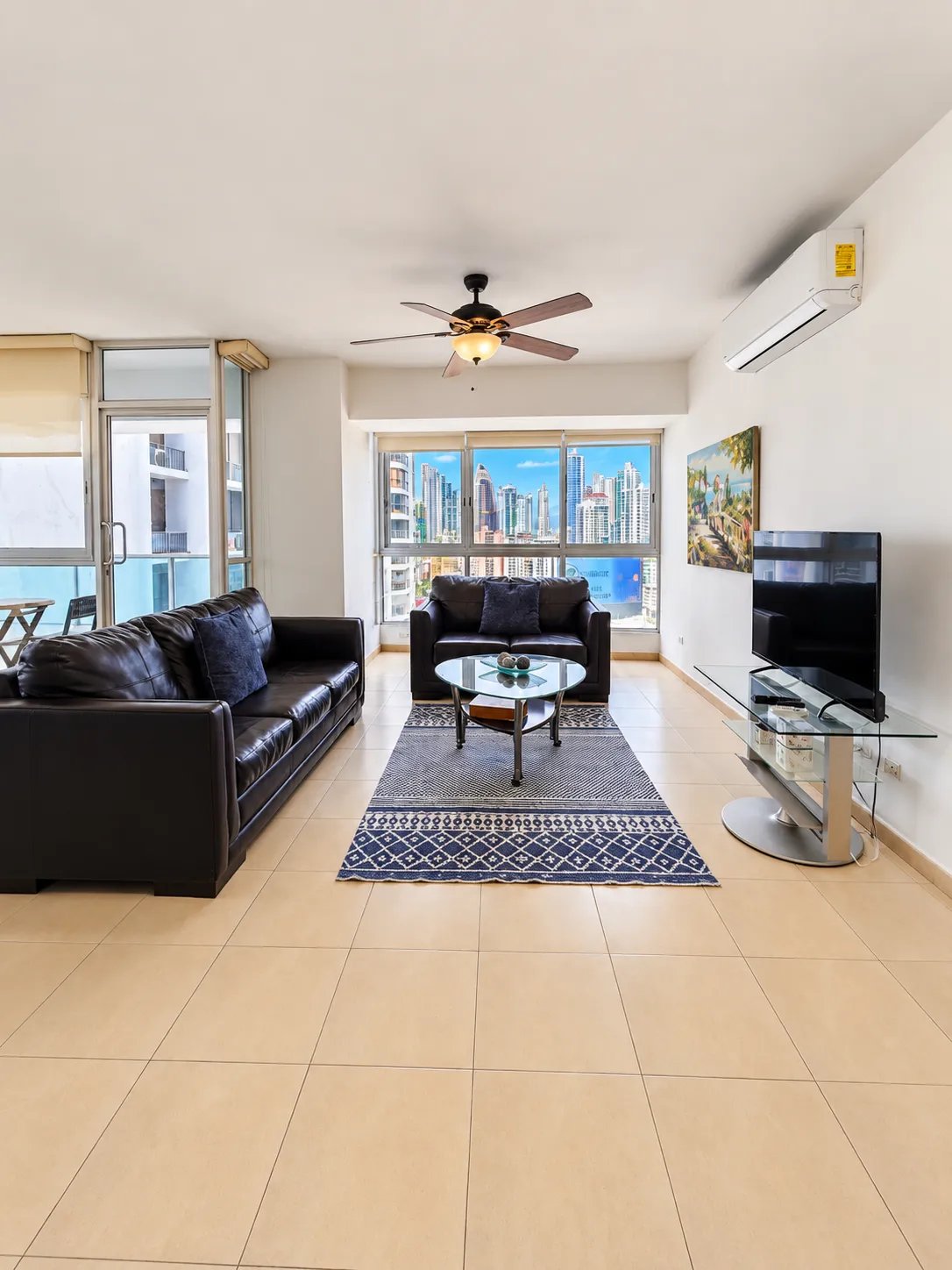 PH Grandbay Tower - Apartamento elegante y completamente amueblado