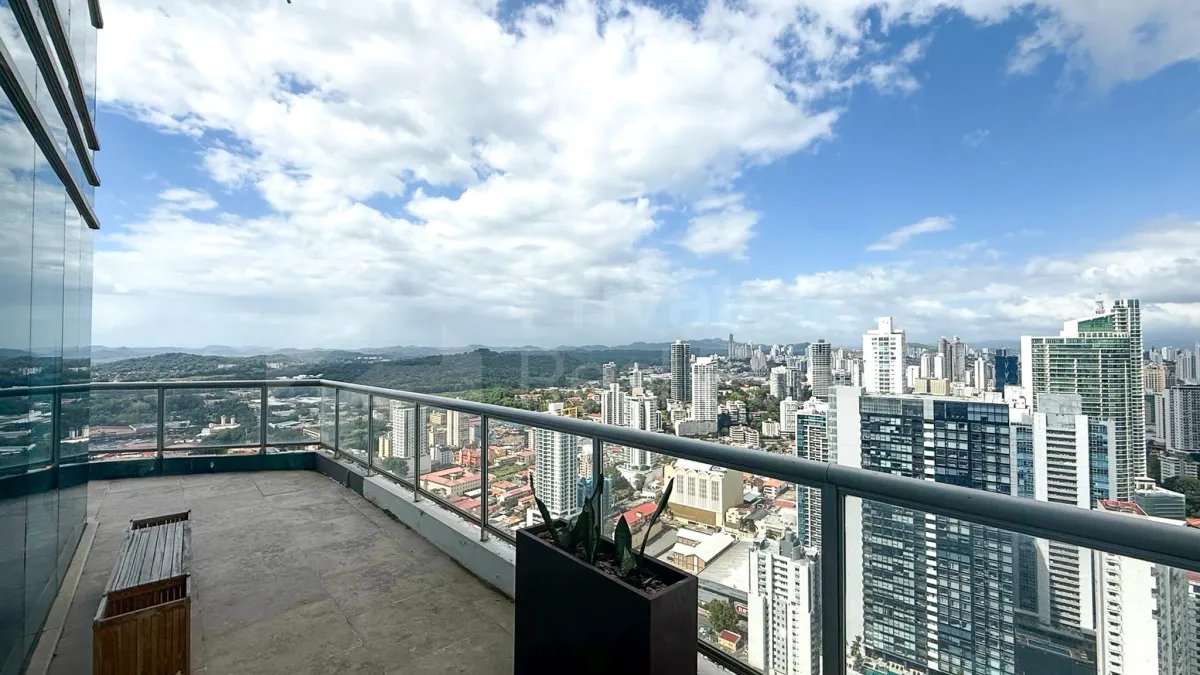 Rental of Modern Apartment in P.H. Yacht Club, Avenida Balboa
