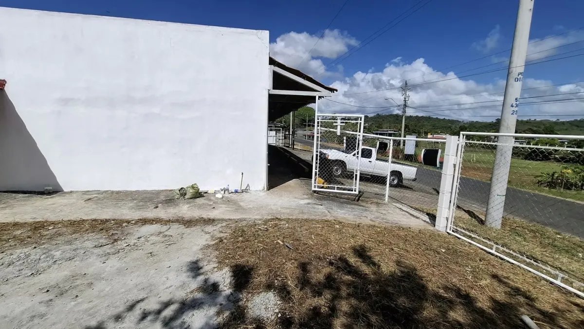 EL ESPINO PLAZA COMERCIAL EN VENTA