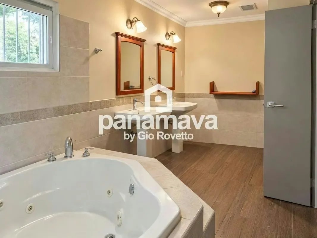Rental House Clayton