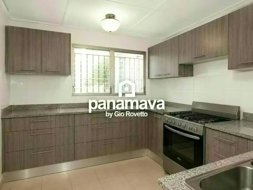 Casa à Venda em Carrasquilla