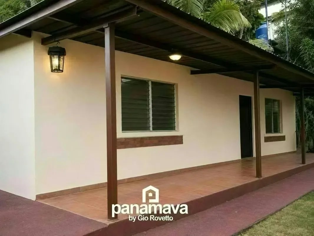 Casa à Venda em Betania