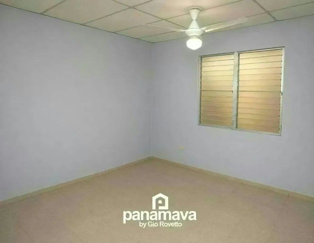 Casa à Venda em Betania