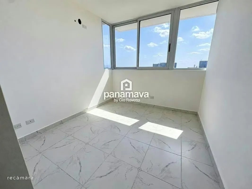 Apartamento à Venda em Parque Lefevre