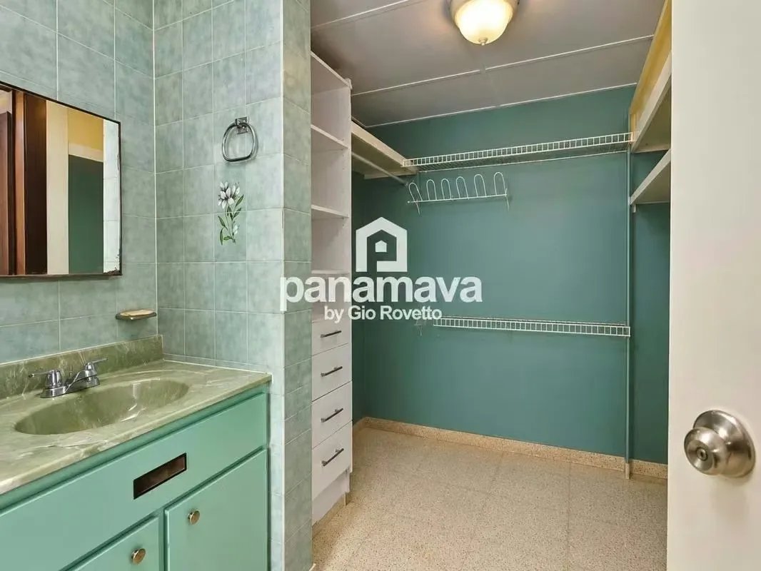 Casa à Venda em Betania