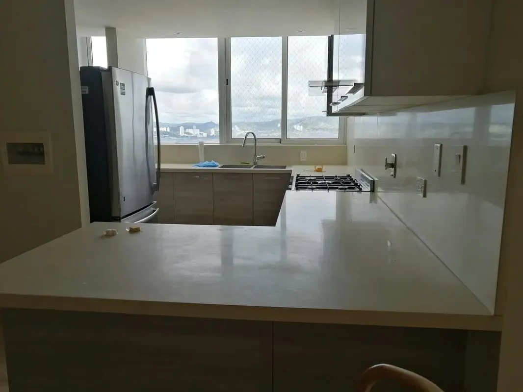 Apartamento para Alugar em Costa Del Este