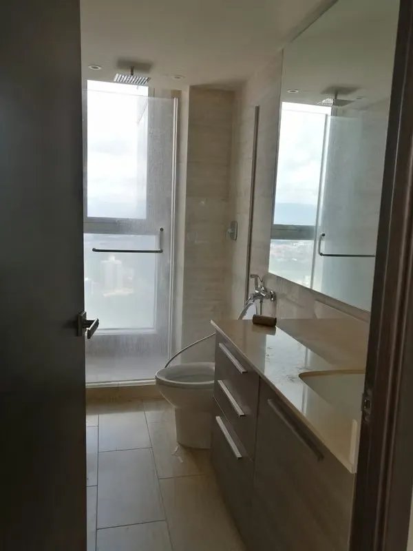 Apartamento para Alugar em Costa Del Este
