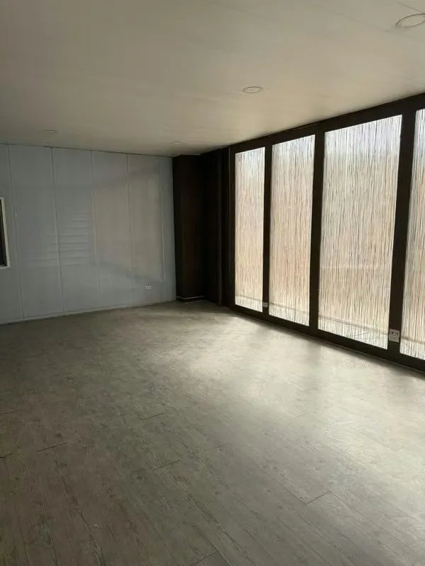 Ponto Comercial para Alugar em Costa Del Este