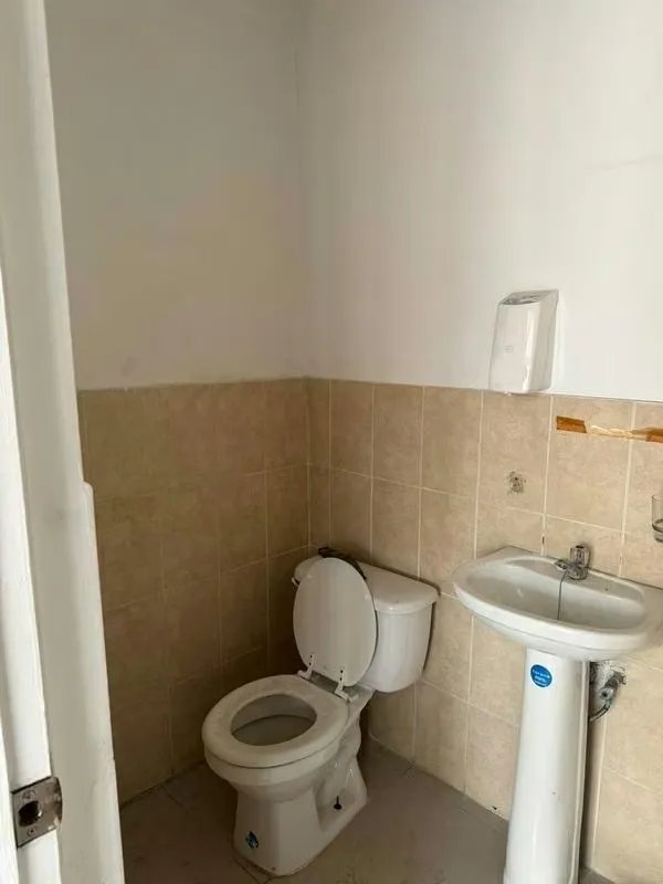 Ponto Comercial para Alugar em Costa Del Este