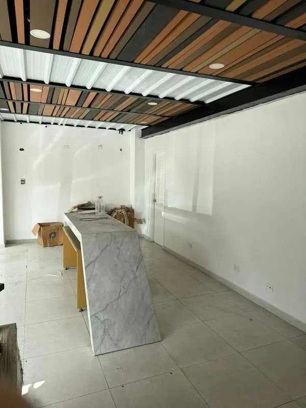Ponto Comercial para Alugar em Costa Del Este