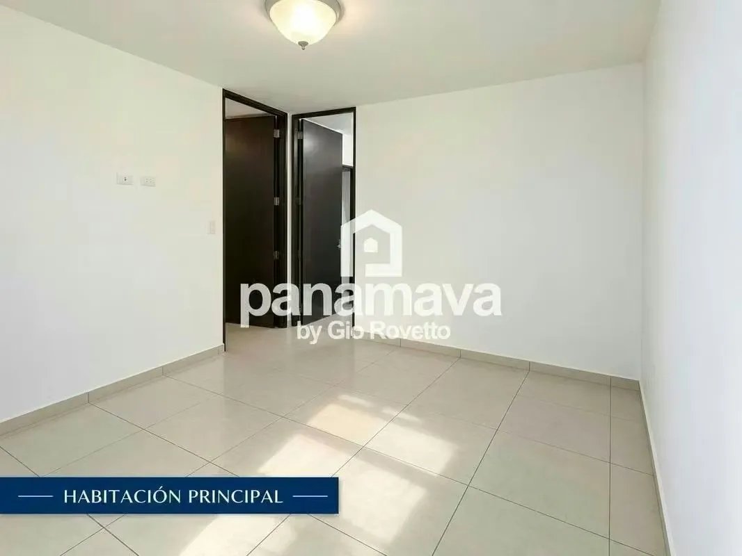 Apartamento à Venda em El Bosque