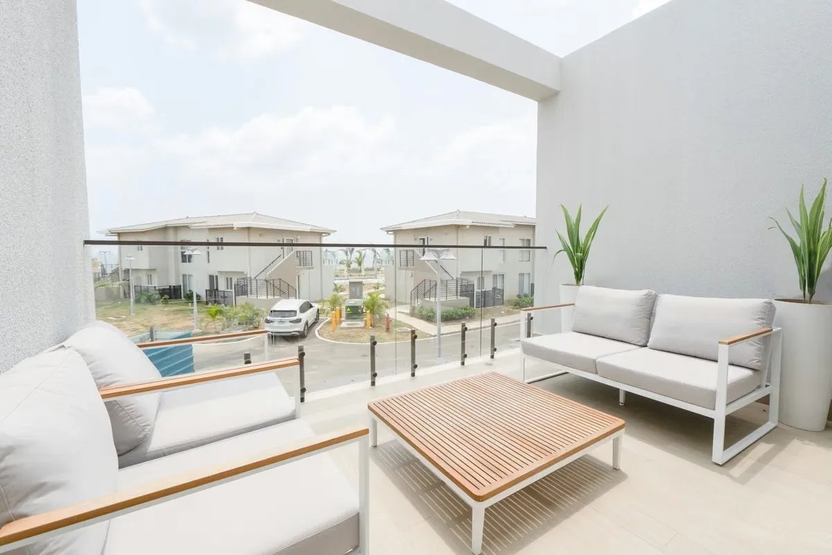 Apartamentos de Playa en Venta en Playa Caracol | Desde $148,465 | Chame