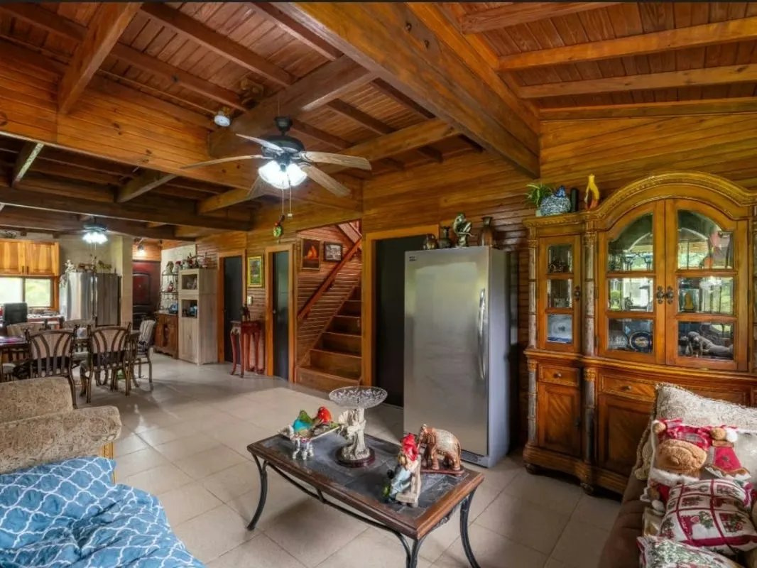 VENTA CASA TIPO RANCHO EN EL VALLE DE ANTÓN COCLÉ