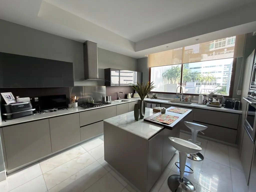Apartamento à Venda em Punta Pacifica