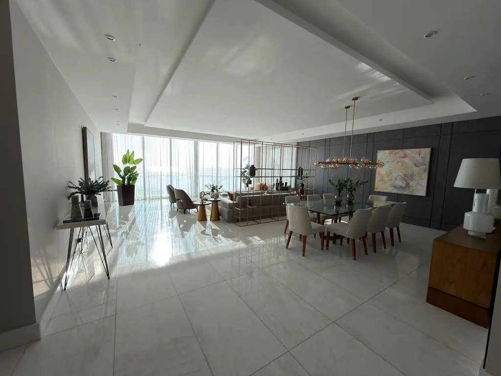 Apartamento à Venda em Punta Pacifica