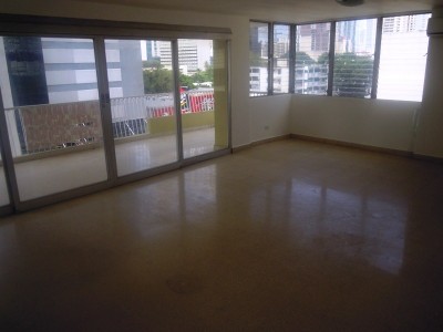 22614 - Calle 50 - apartamentos